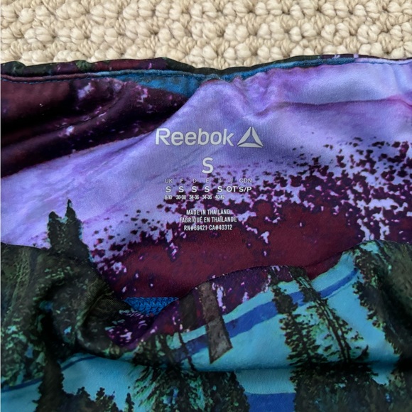 Reebok LesMills Bodypump Leggings, Size Small, Beautiful Mountainside Pattern - Picture 2 of 3